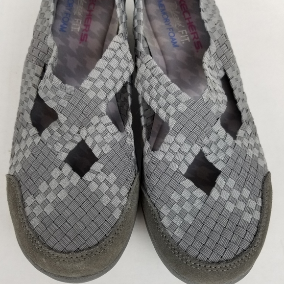 skechers criss cross shoes